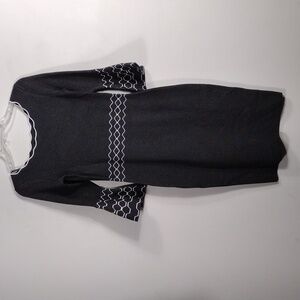 NWT Roz & Ali by Dressbarn Gray and White Bodycon Bell sleeve dress size XS